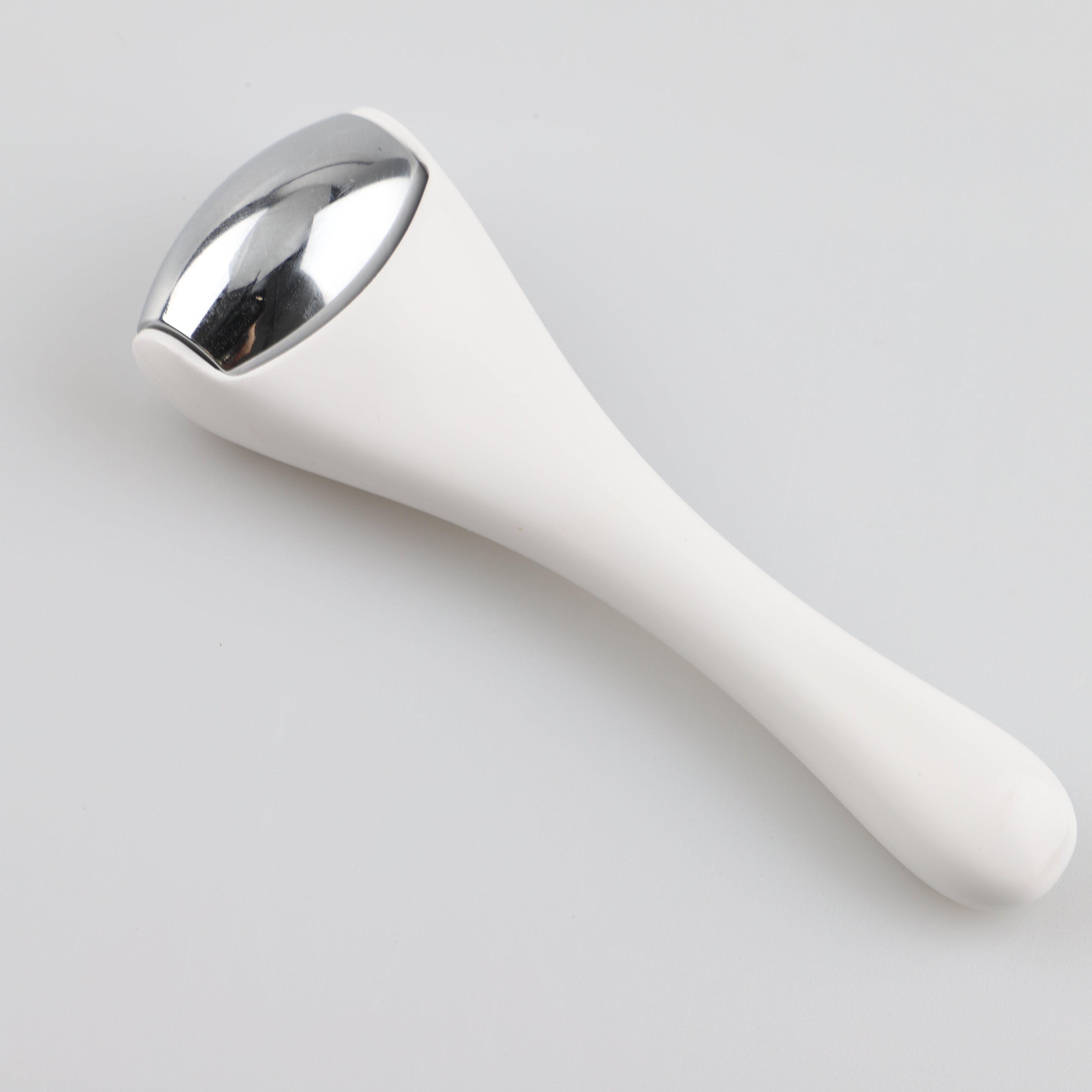 QuoiVital Ice Roller - Facial Cooling & Skin Revitalizer